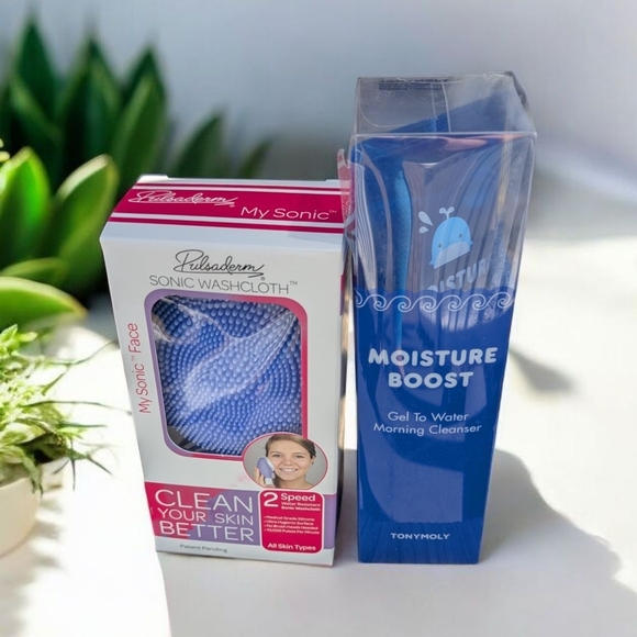 Sonic Washcloth and Tonymoly Moisture Boost Cleanser Set - Blue - Picture 1 of 1